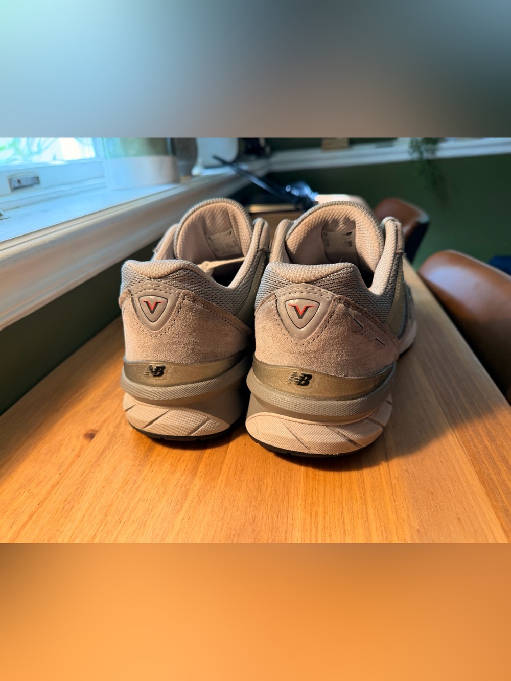 New Balance Men's 990v5 Light Gray Suede & Mesh Sneakers - Picture 5 of 7